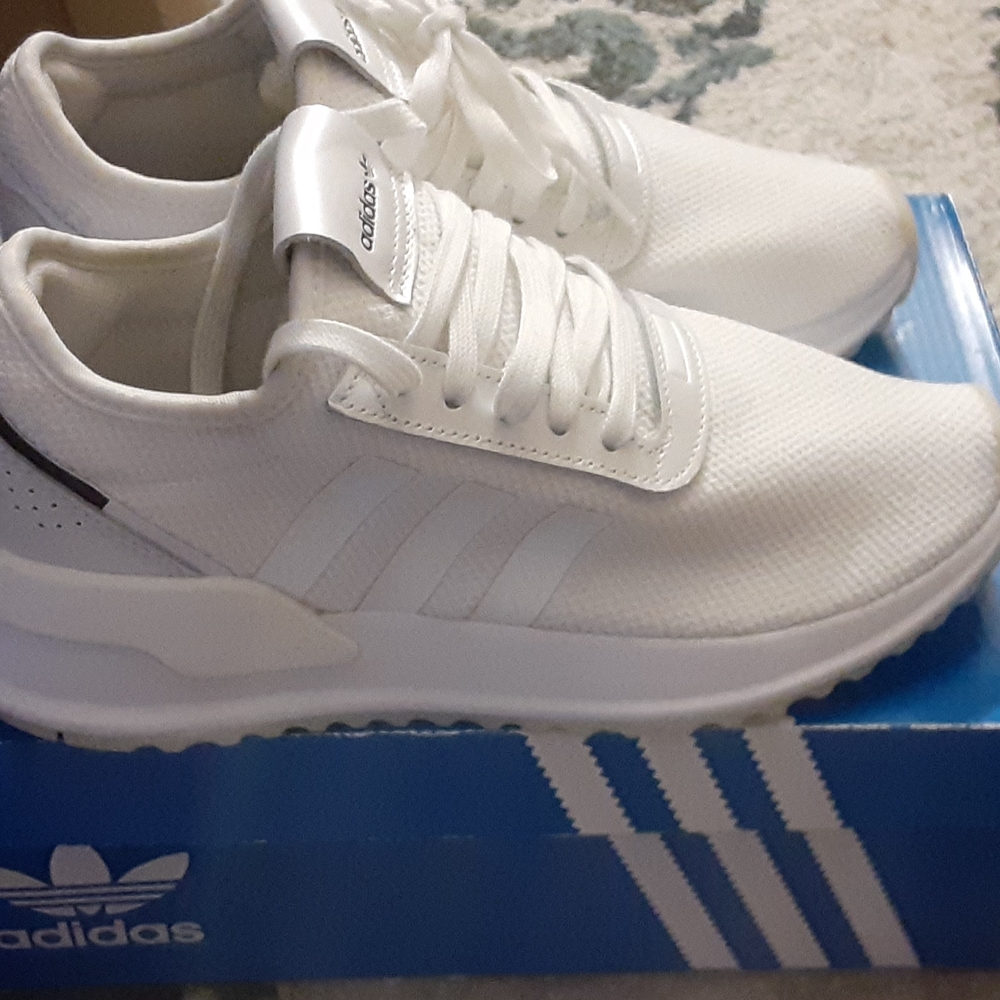 Women Adidas